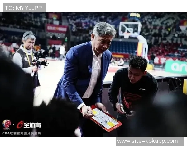 卢指导强调进攻不顺不应影响防守强度坚守防守制胜的信念与决心